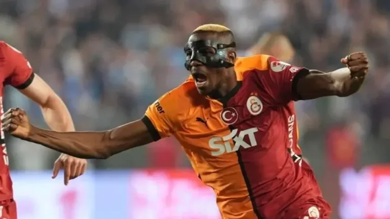 Victor Osimhen yeniden İstanbul’da: “Evimdeyim ve çok mutluyum”