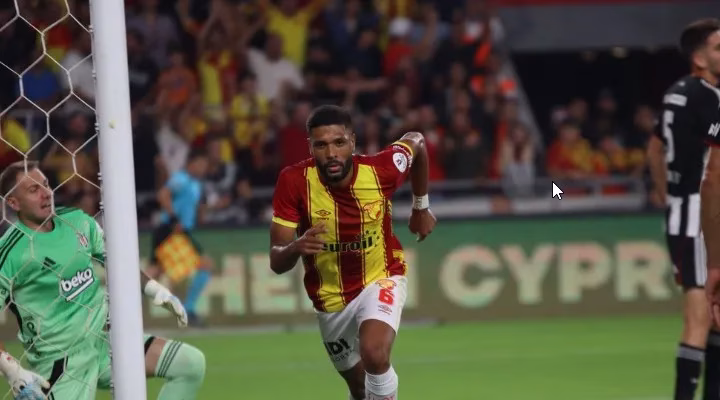 Göztepe Beşiktaş’ı 3-0 mağlup etti