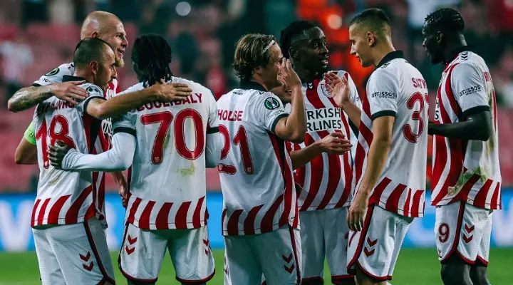 Samsunspor fırtınası Dinamo Kiev’i sildi: 3-0