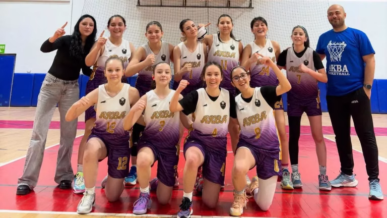 Kastamonu U16 Kadın Basketbol Ligi’nde Şampiyon AKBA oldu