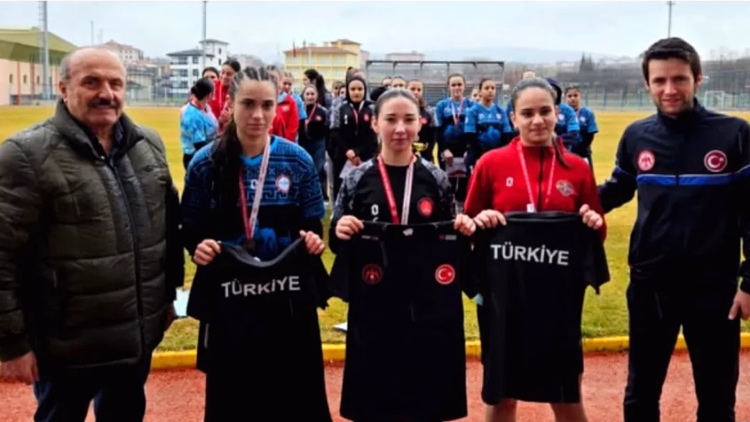 Taşköprü’de Ragbi İl Birinciliği heyecanı yaşandı