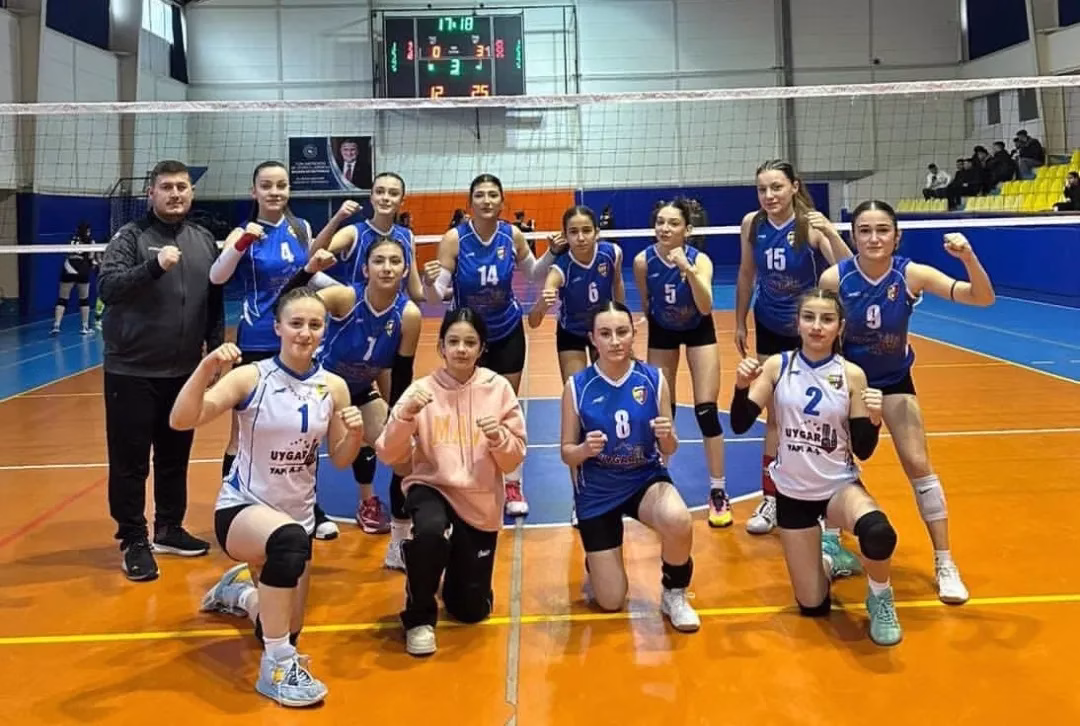 Genç Kızlar Voleybol Ligi’nde şampiyon Taşköprüspor