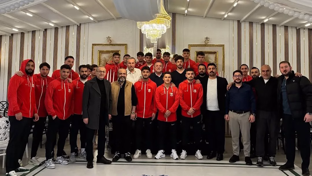 GMG Kastamonuspor’a Bursa’da Anlamlı Destek