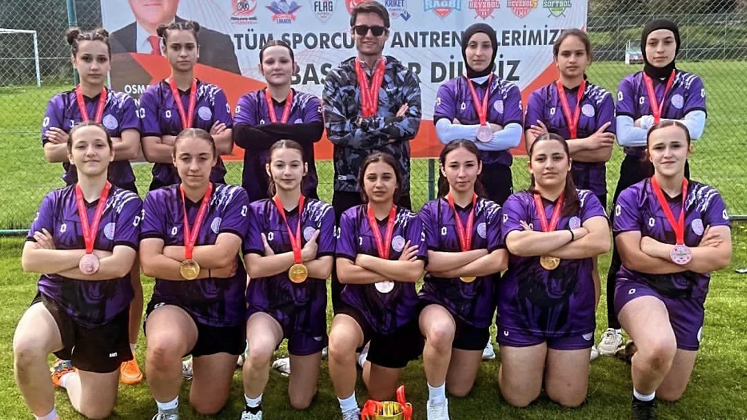 Kastamonu GSİM Kadın Ragbi Takımı Türkiye 3.’sü oldu