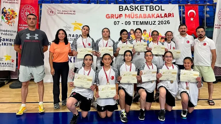 Kastamonu ANALİG Kız Basketbol Takımı Şampiyon Oldu!