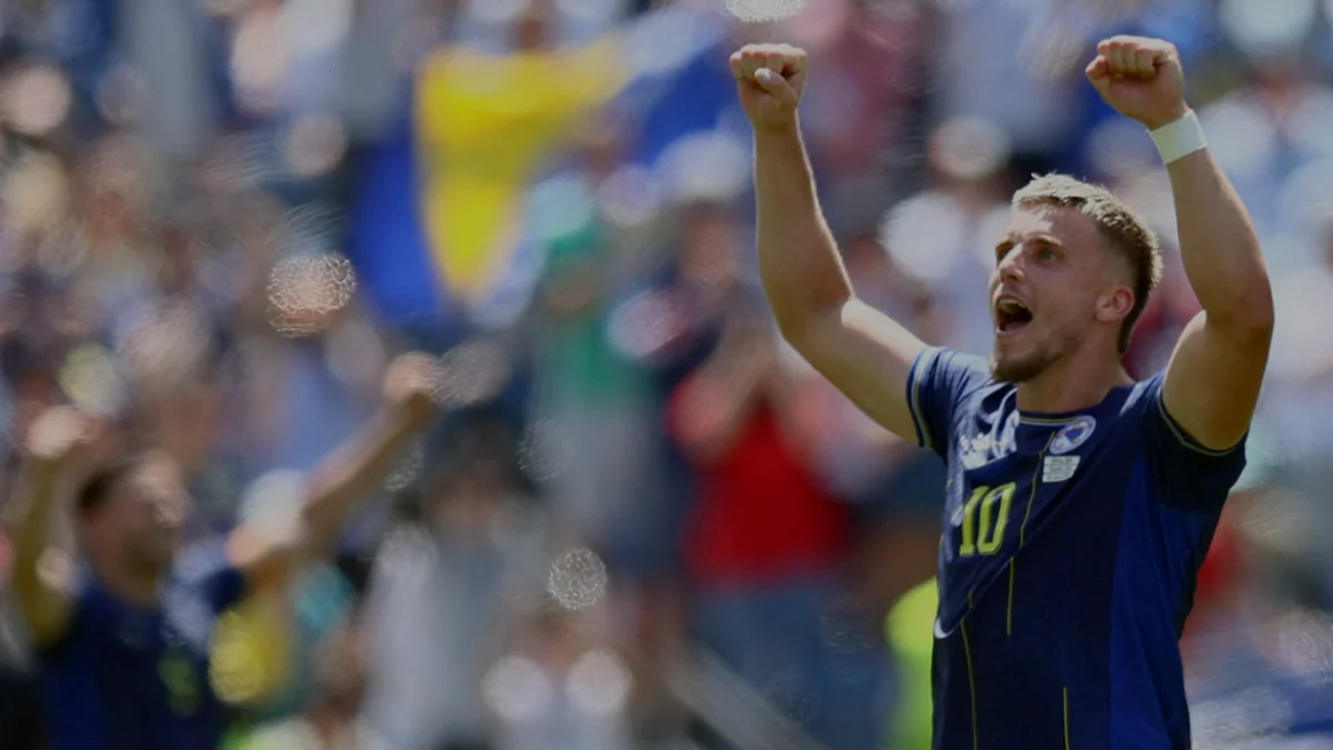 Fenerbahçe Transfer Gündemine Ermedin Demirovic Girdi