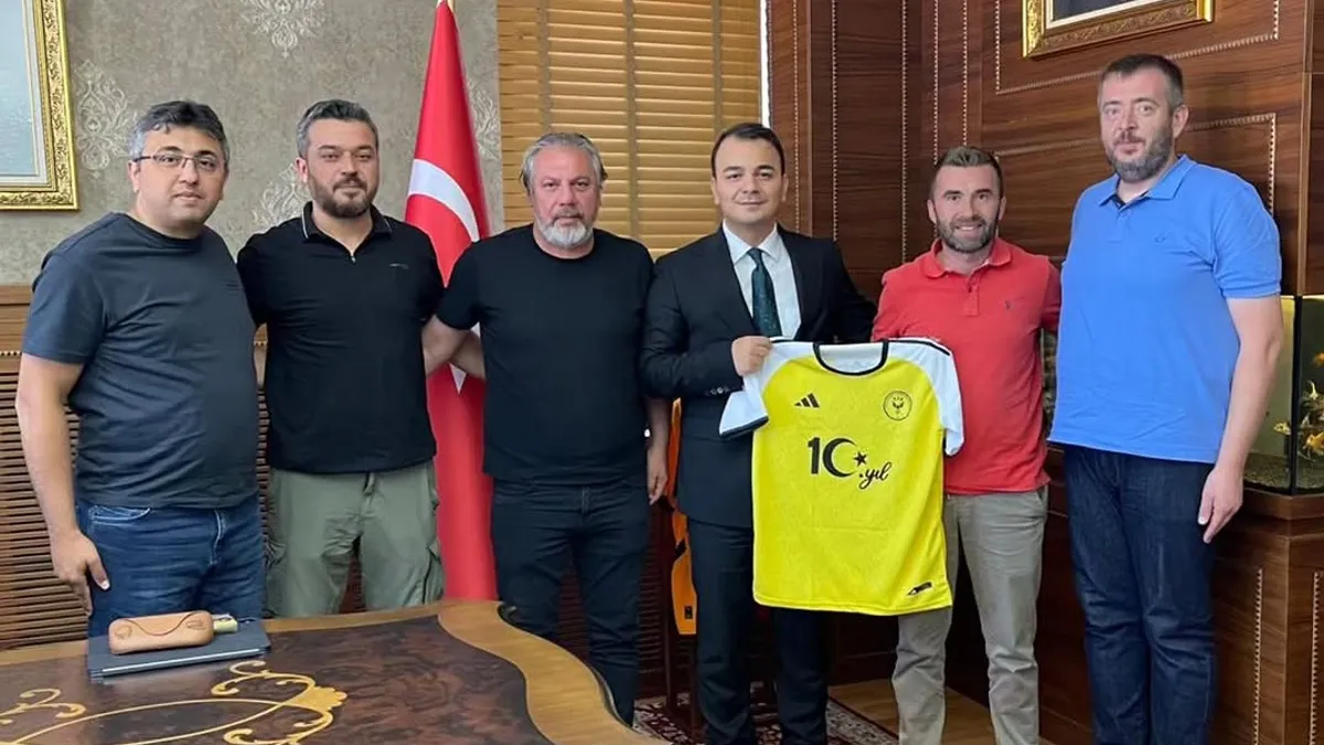 Tosya İdmanyurdu’ndan Kaymakam Hüseyin Remzi Konak’a Hayırlı Olsun Ziyareti