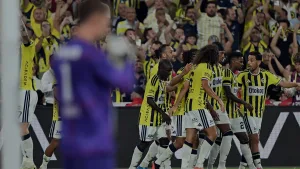Fenerbahçe Eyüpspor karşısında galibiyet arıyor