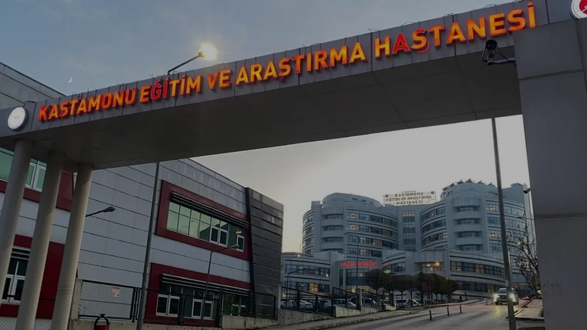 Kastamonu Sanayi Sitesinde Tır Lastiği Patladı: 2 Yaralı