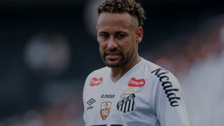 Neymar Santos Kulübü’nün 2 Milyon Euro borcunu kapattı