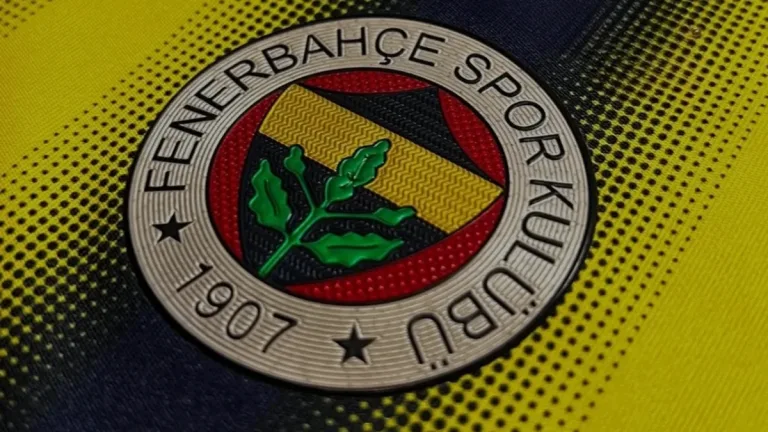 UEFA Fenerbahçe ve İki Futbolcu Hakkında Disiplin Süreci Başlattı