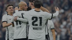 Beşiktaş sahasında Kocaelispor’u geçerek ikinci sıraya yerleşti