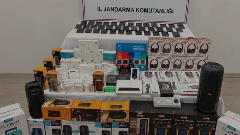 Kastamonu’da kaçak cep telefonu operasyonu